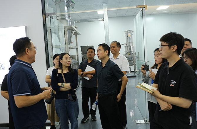 【凤凰网】新乡:“两都”之城的“智造”力量 【凤凰网】新乡:“两都”之城的“智造”力量