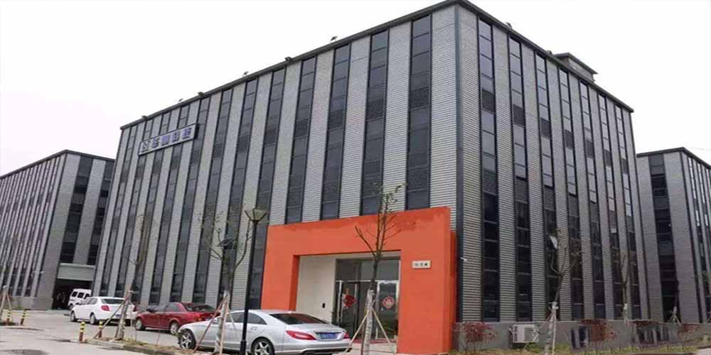 宁夏 ** 石化有限公司用高服自动排渣过滤机给液蜡去色、除杂