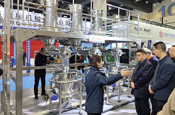 高服以“智能筛分系统+防爆解决方案”双引擎驱动制造业升级，获工信部领导现场点赞